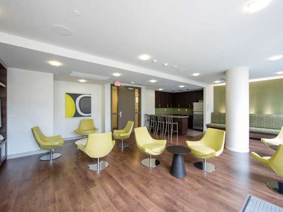 this is a photo of the office space available to rent