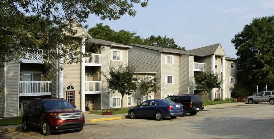 Pritchard Estates Apartments photo