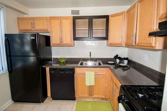 8600 Apartments Garbage Disposal