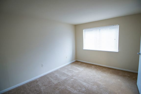 Crane Village One Bedroom 1D Bedroom 1 03