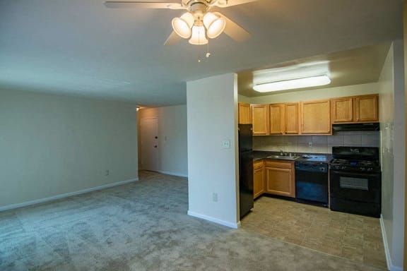Del Vista Apartments Ceiling Fans