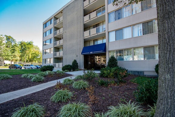 Heritage Park Apartments Building 17