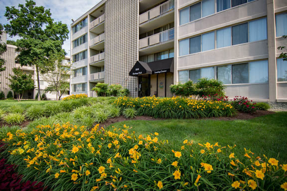 Heritage Park Apartments Leasing Office 2