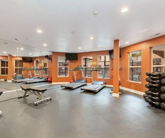 Citifront Apartments fitness room