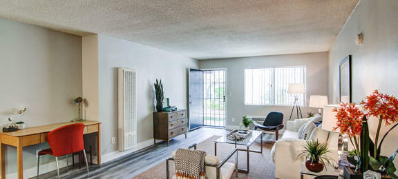 Living Room l Yarmouth Apartment in Encino, CA, 91316