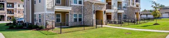 Exterior view at POINTE AT GREENVILLE APARTMENTS, GREENVILLE, SC, 29611