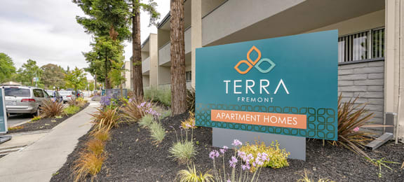 Entry to property l Terra Fremont Apartments in Fremont Ca