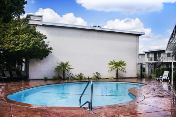 Clovis Courtyard Pool