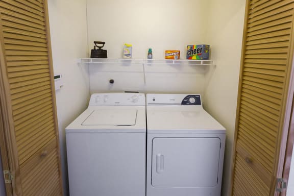 Spacious apartments with washer and dryer near downtown Santa Fe