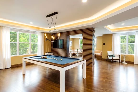 Resident Lounge with Pool table at The Green