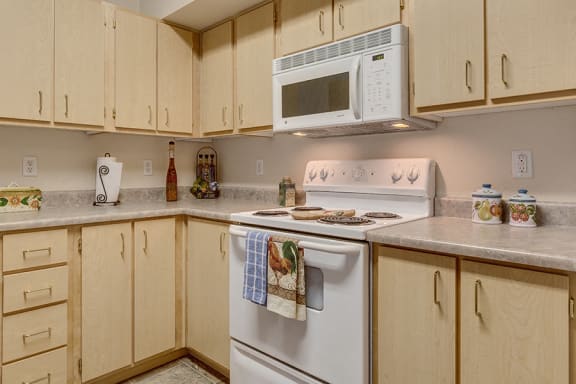 Kitchen at VINTAGE AT RICHLAND Apartments, Richland , Washington