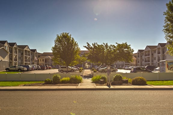 Front of Community at VINTAGE AT RICHLAND Apartments, Washington, 99352