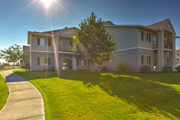 Apartment Building at VINTAGE AT RICHLAND Apartments, Washington