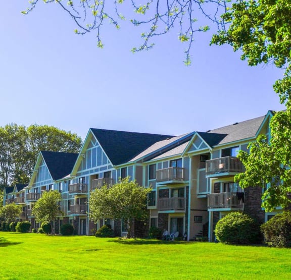 Exterior at Concord Place Apartments, Kalamazoo, MI, 49009