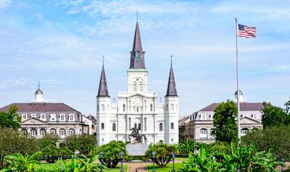 st louis cathedral on a sunny day in jackson square