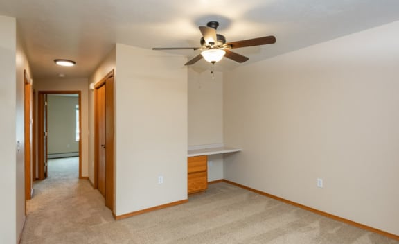 Upper Riverwalk Dining, 1 Bed/1 Bath
