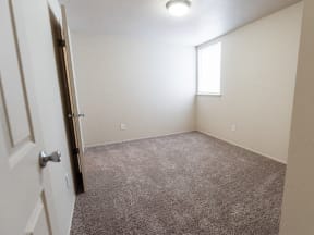 Lakewood Apartments - Southern Pines Apartments - Bedroom 1