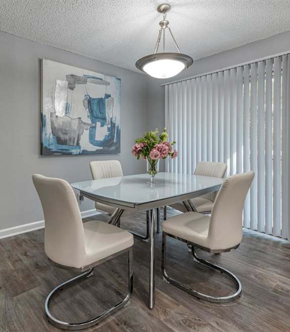 Dining Room at Vue on Medlock, Peachtree Corners