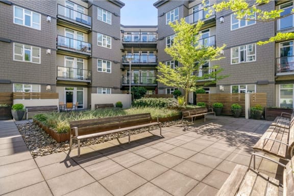 Courtyard at 128 on State in Kirkland, 98033