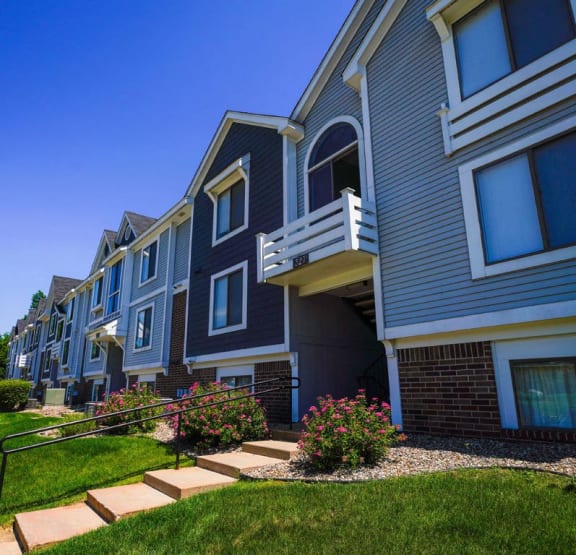 Exterior at Pine Knoll Apartments in Battle Creek, MI, 49014