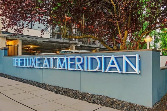 The Luxe at Meridian Apartments Exterior Monument Sign