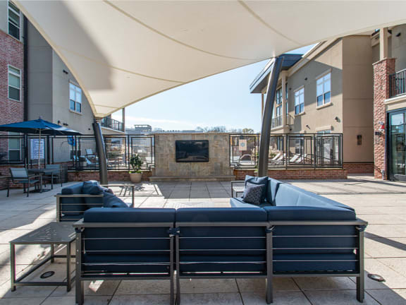 Elevated Courtyard Area at St. Marys Square Apartments, Raleigh, NC
