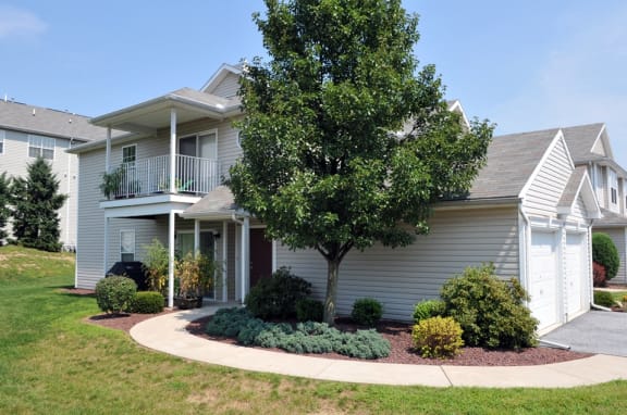 corner unit apartment homes with garage