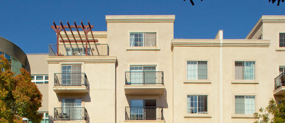 Homepage Slider - hero Santa Monica Affordable Apartments 1423 6th Exterior