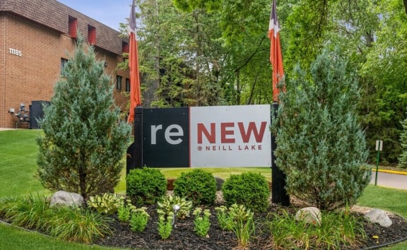 Property Signage at ReNew at Neill Lake, Eden Prairie, MN