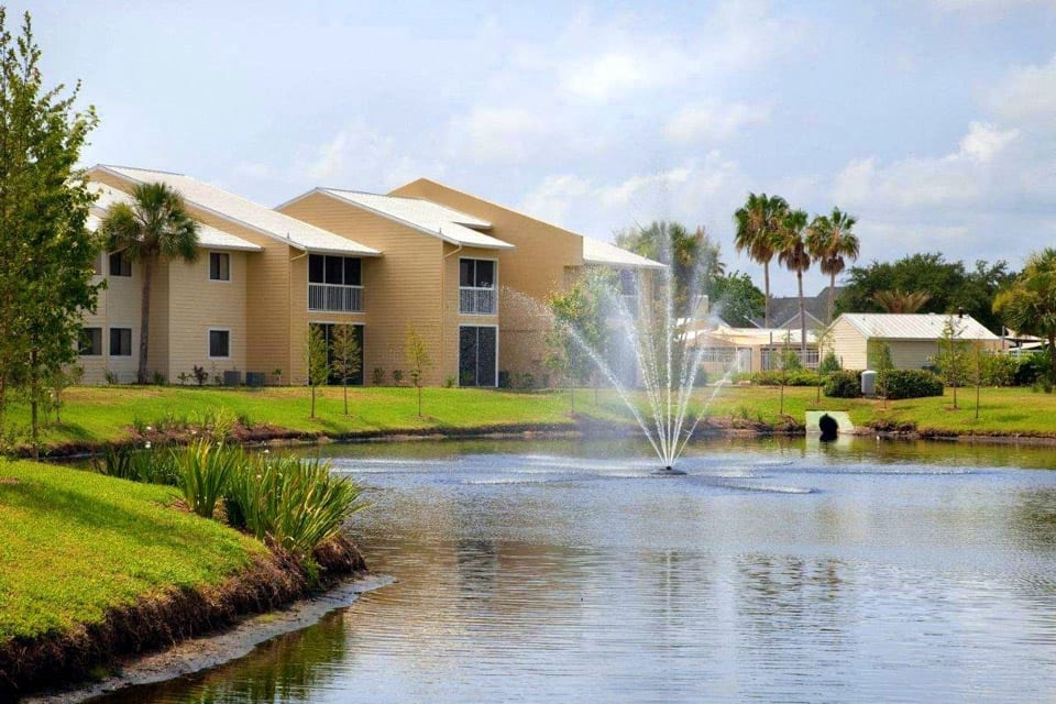 Coral Club Apartment Homes lakeside view - Bradenton, FL