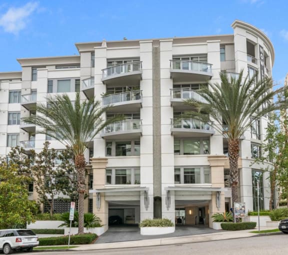 Wilshire Victoria Westwood Apartments Los Angeles, CA