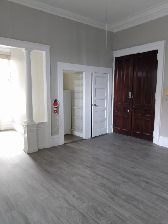 Taymil 34 Benefit Street Apartment Homes Detailed Molding