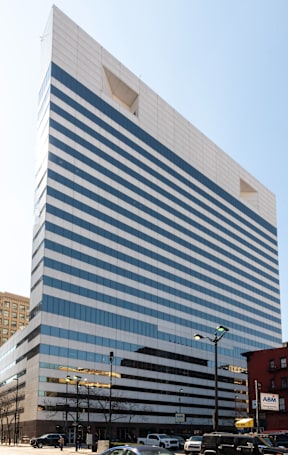 Building Exterior at 7 West 7th Apartments, Cincinnati Ohio