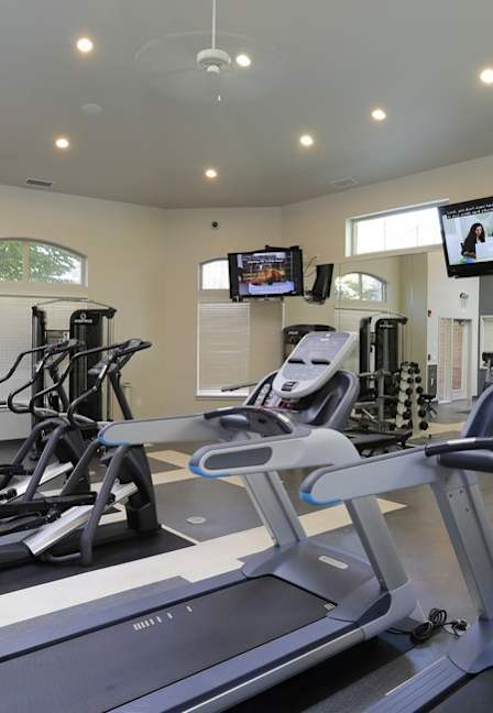 Modern Fitness Center at Wilsonville Summit Apartments, Wilsonville