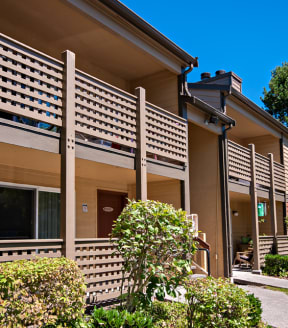 Hunt Club building exterior entry