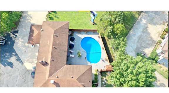 the sky is blue at Schaefer Ridge Apartments, Branson
