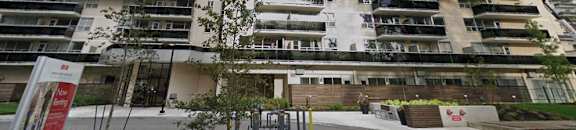 77 Quebec exterior.  Thumbnail click to zoom.