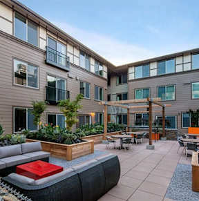 Lounge Area at Six Oaks, Bothell, Washington