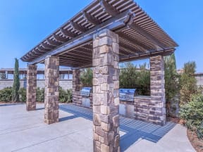 Poolside Grill Area at Sablewood Gardens, California, 93314