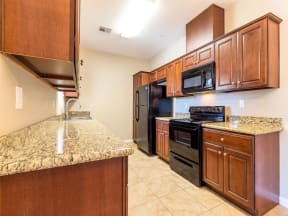 Fully Furnished Kitchen at Sablewood Gardens, Bakersfield, CA, 93314