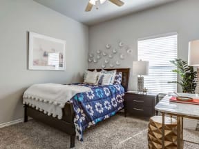 Secondary Bedroom with ceiling fan