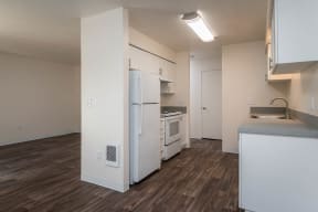 Fernwood | 1x1 Kitchen with White Cabinetry and Appliance Package