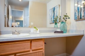 Kings Meadow Apartments | Troutdale, OR | Master Bathroom