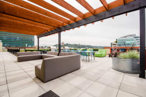 Seattle Apartments - Icon Apartments - Rooftop Deck