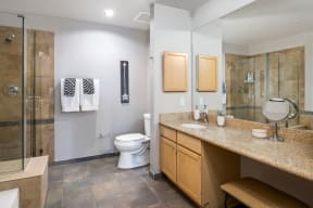 Bathroom |1600 Glenarm