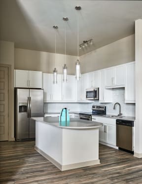 Kitchen with quartz countertops | Inspire Southpark