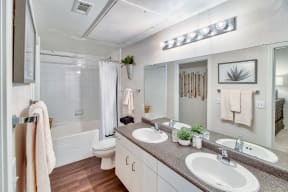 Luxurious Bathrooms| Lodge at Lakeline Village
