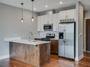 Modern Apartment Kitchens At Boutique 28 Apartments In Minneapolis, MN