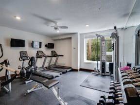 Fitness Center At Boutique 28 Apartments In Minneapolis, MN