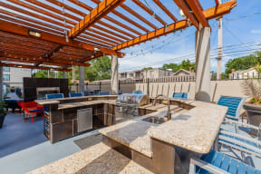 Outdoor Grill With Intimate Seating Area at 45 Madison Apartments, Kansas City, MO, 64111